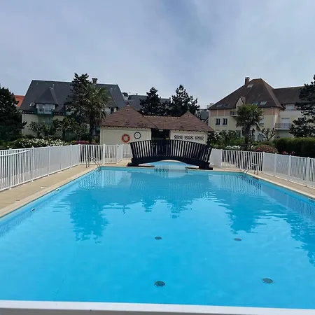 L'alouette Maison 4/5pers Piscine/mer Cabourg à Pied Dives-sur-Mer