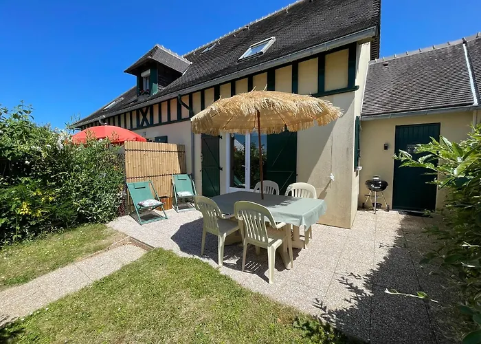 Дом отдыха L'alouette Maison 4/5pers Piscine/mer Cabourg A Pied *